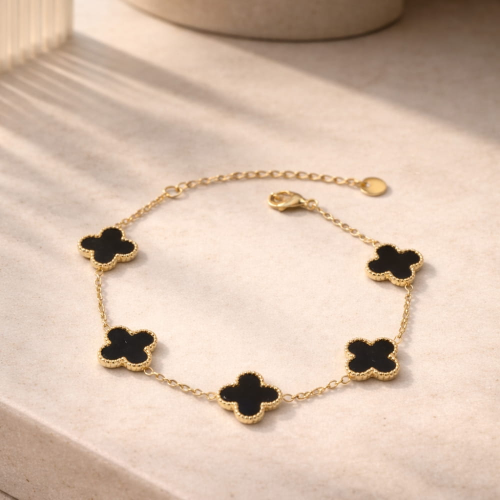 Clover Bracelet with Personalised Engraving