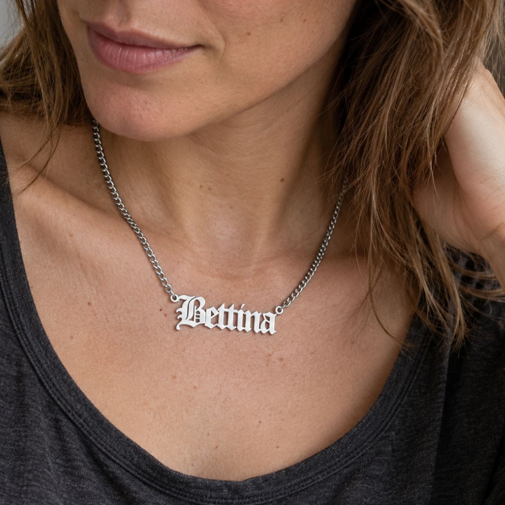 Curb Chain Name Necklace