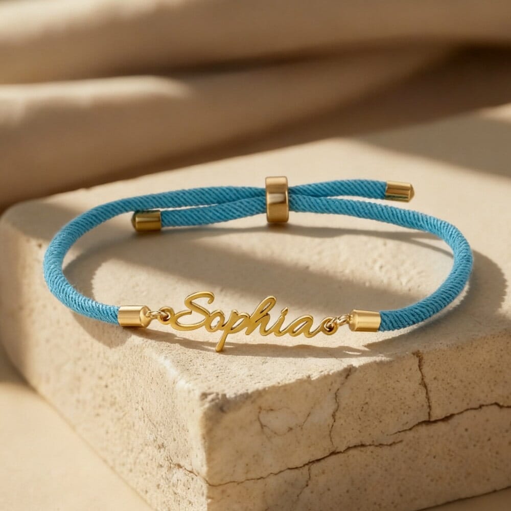 Engraved Name Cord Bracelet
Bracelets Loanya
